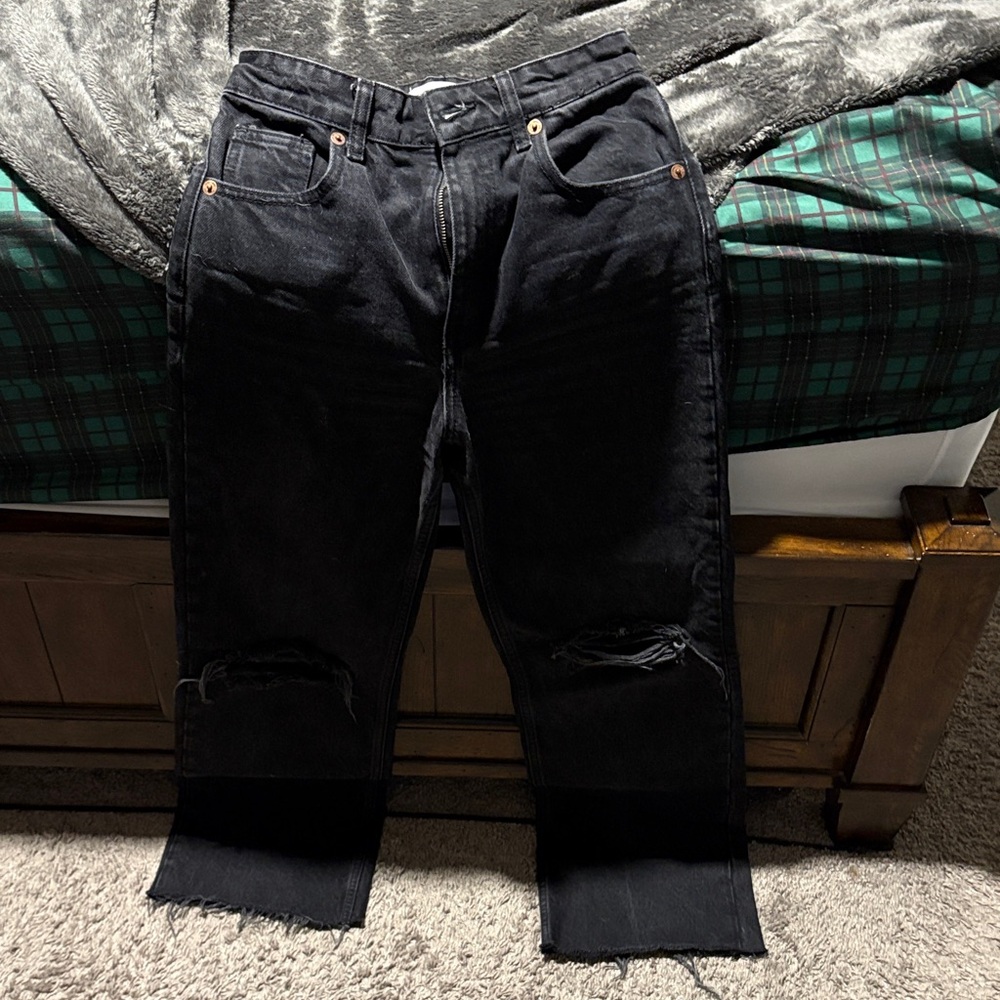 Zara women's Charcoal Relaxed Jeans